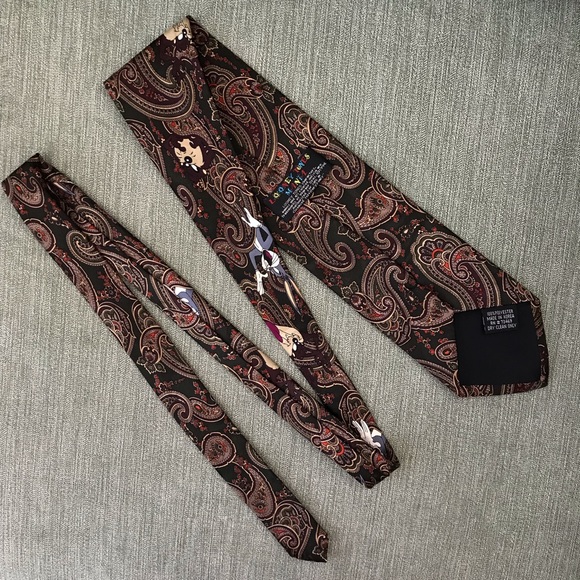 EUC Paisley Tie Necktie with Looney Tunes - Picture 4 of 6